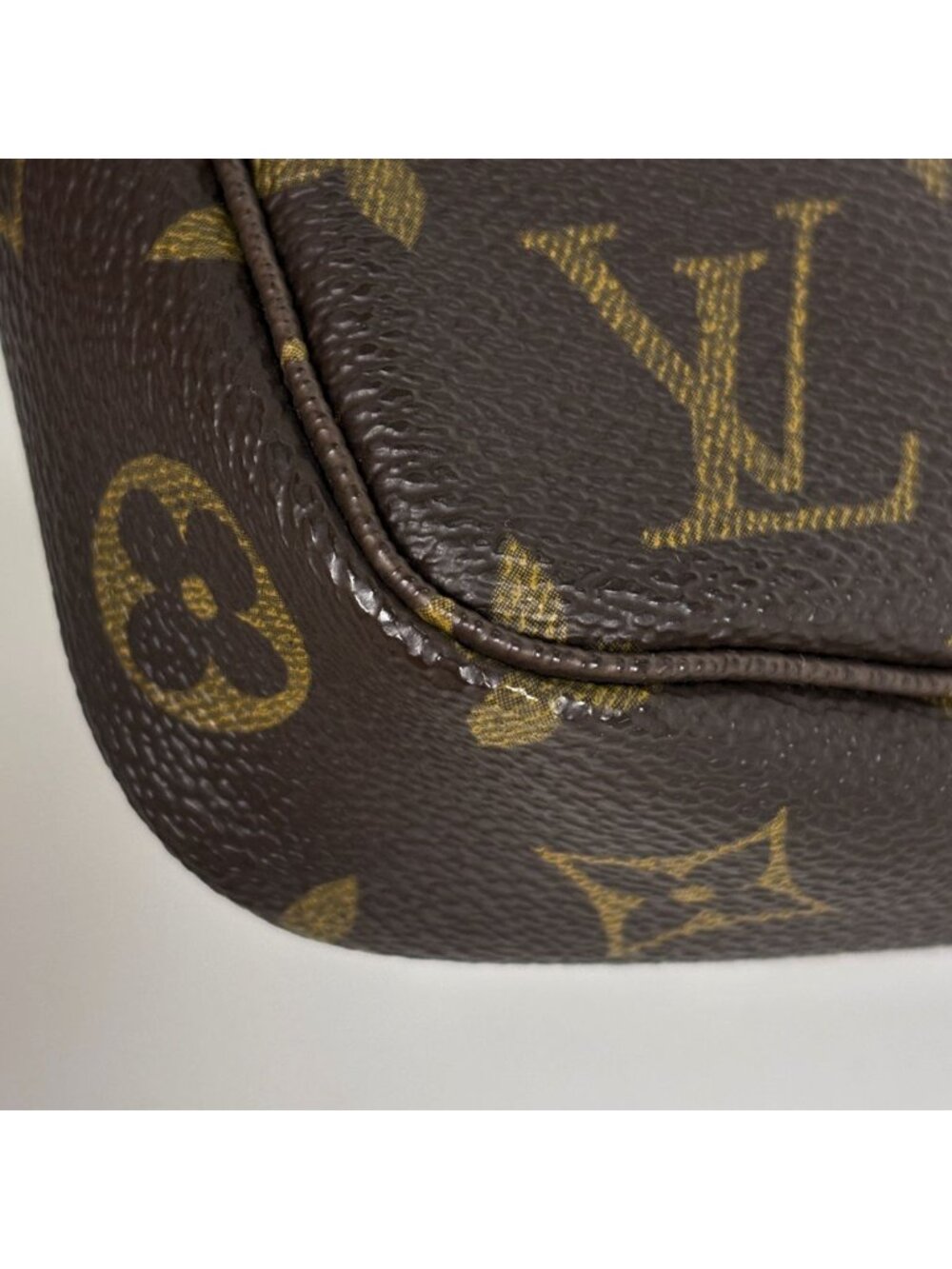 Louis Vuitton Pochette Accessoire Makeup Cosmetics Monogram Brown - Picture 3 of 6